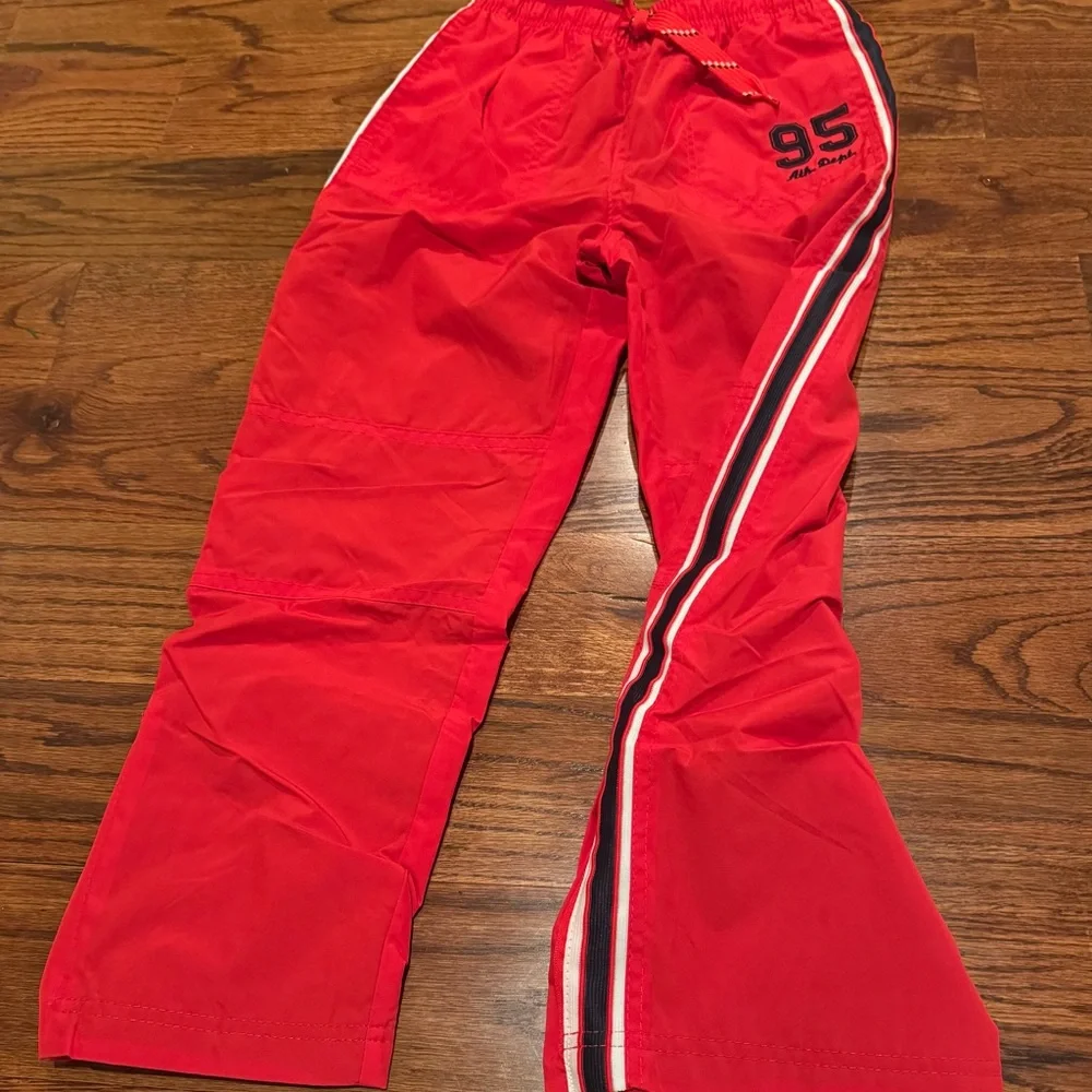 NWOT - Oshkosh athletic pants w/ zip bottoms and lined inner - boys size 8